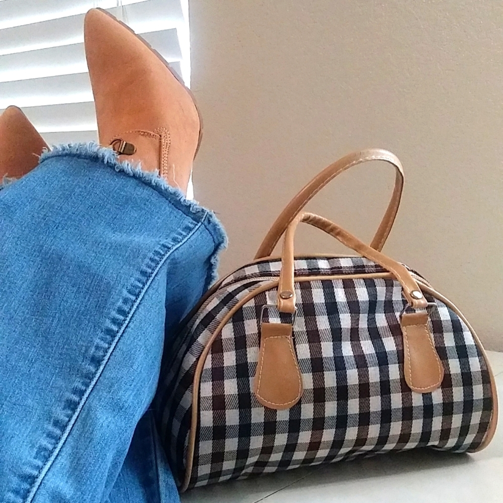 Mini Rubber Handbag Square Decor - Picture 5 of 8